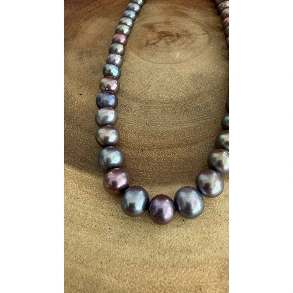 Genuine Peacock Tahitian Cultured Pearl Necklace with Sterling Silver Clasp - Picture 6 of 16